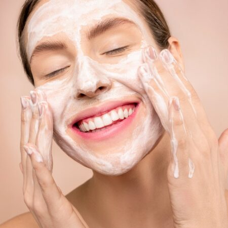 How to Select a Serum for Your Skincare Routine